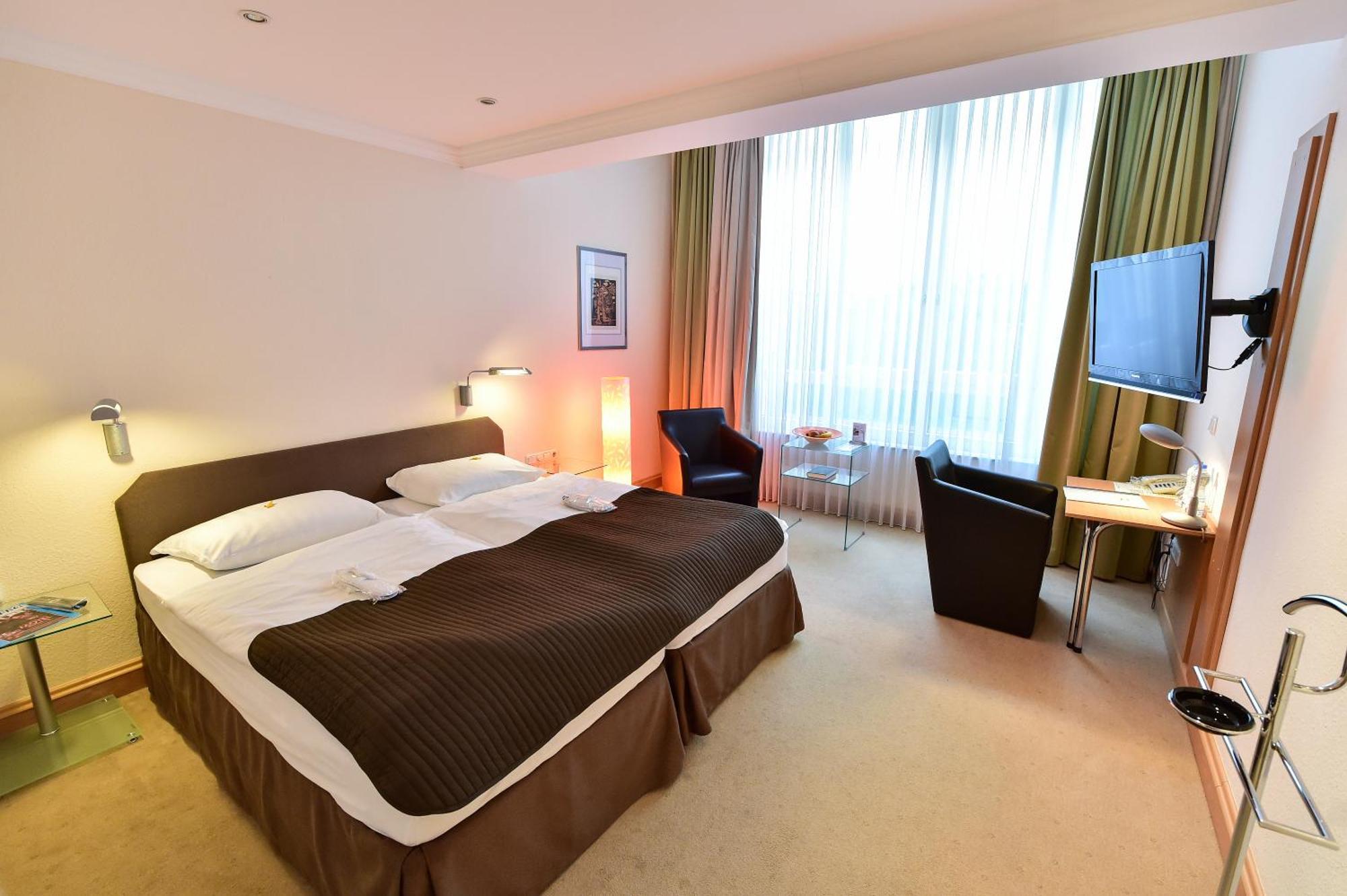 Stadt Hotel ايزيرلون الغرفة الصورة