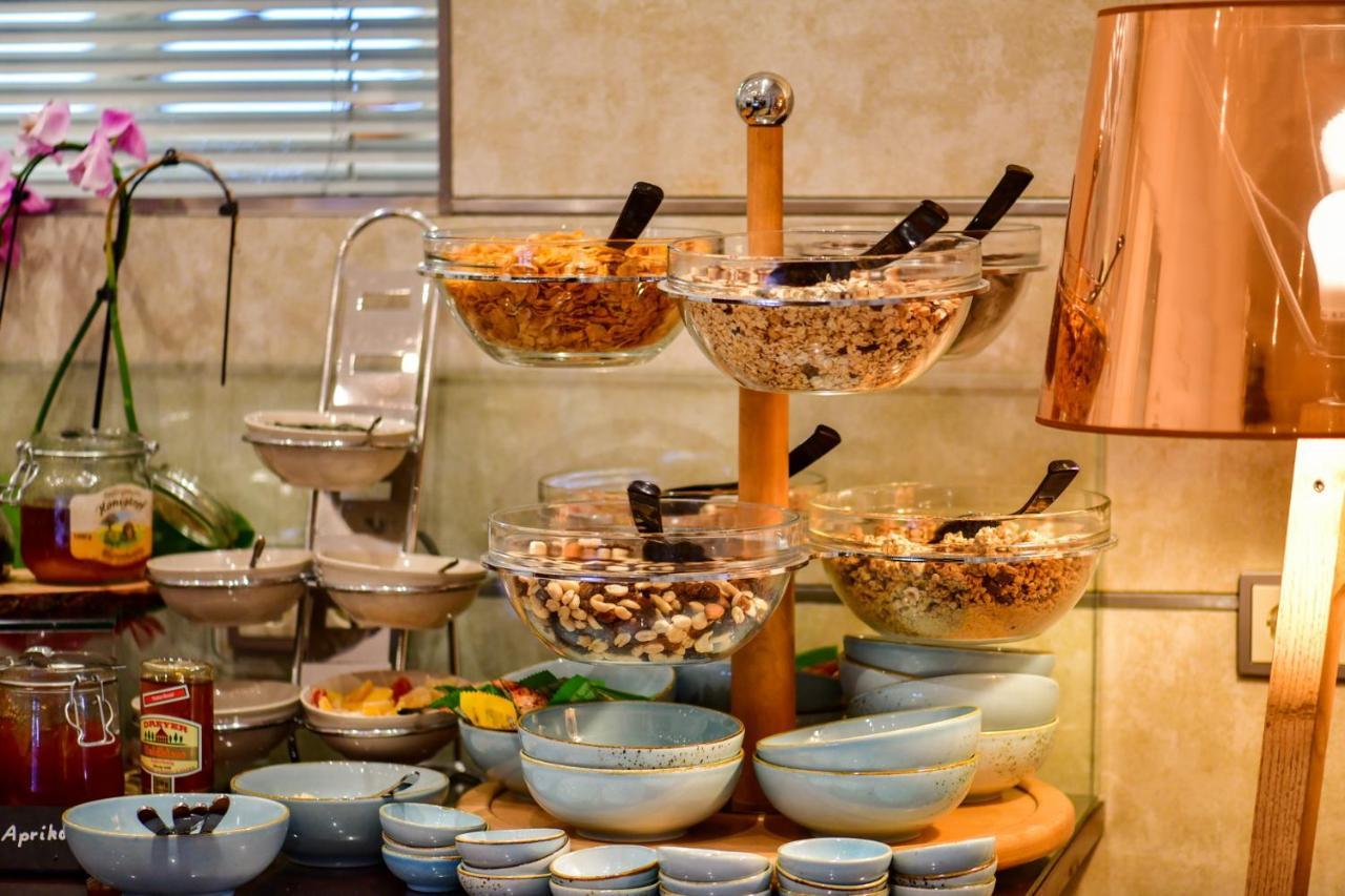 Stadt Hotel ايزيرلون المظهر الخارجي الصورة